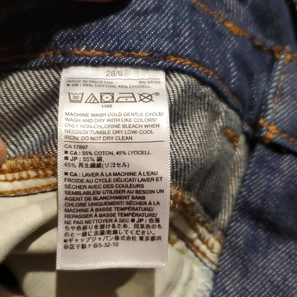 High-Rise Dark Wash Wide-Leg Yoke Jean - Picture 9 of 15